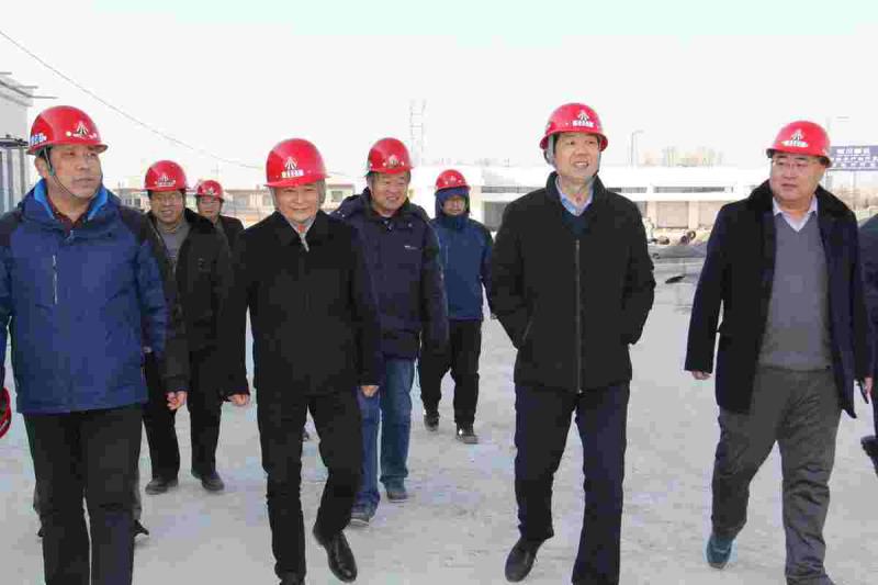 陜煤建設副總工程師宋培章來川耀項目 服務區檢查指導工作