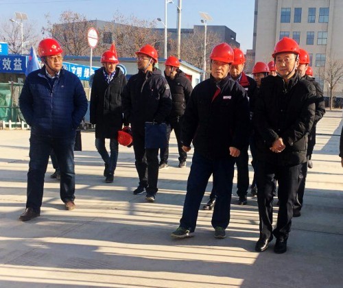 陜煤集團基本建設管理部副經理楊忠緒一行蒞臨渭河彬州乙二醇項目生活區檢查指導工作